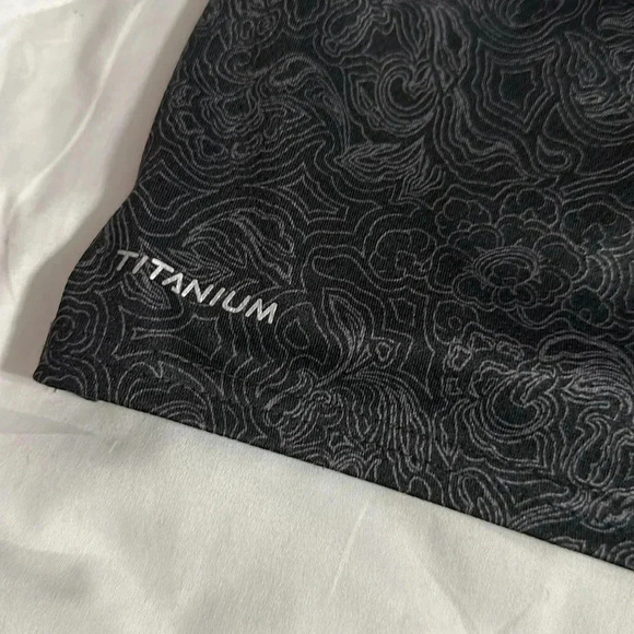 Columbia titanium black printed skort size medium - Picture 5 of 7